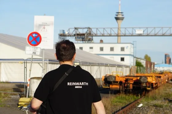 Marcel Reinwarth beim Dreh in Düsseldorf